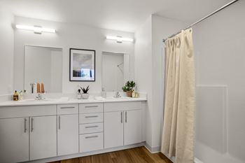 Riverfront everett apartments | everett, wa